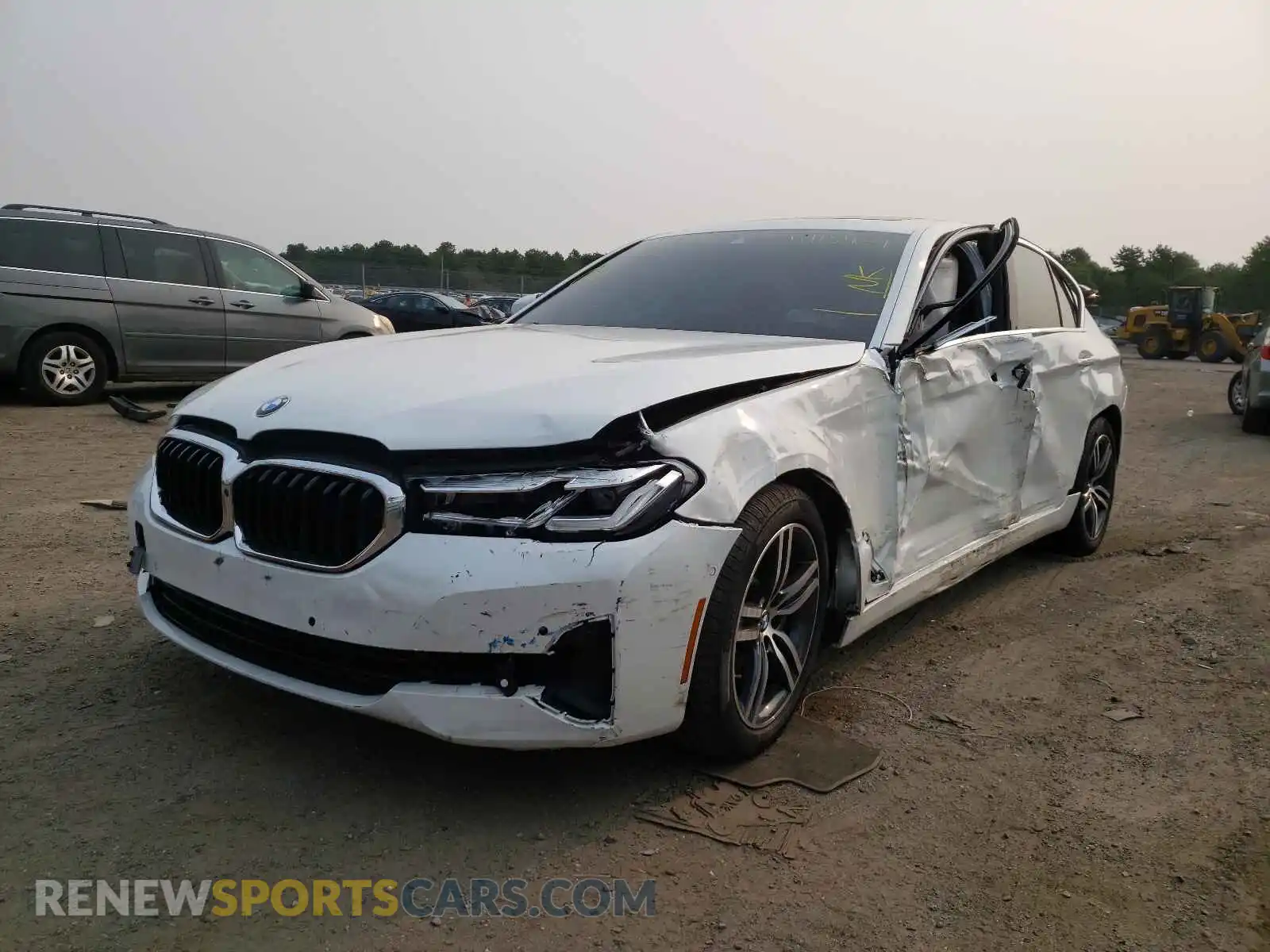 2 Фотография поврежденного автомобиля WBA13BJ09MCF99698 BMW 5 SERIES 2021