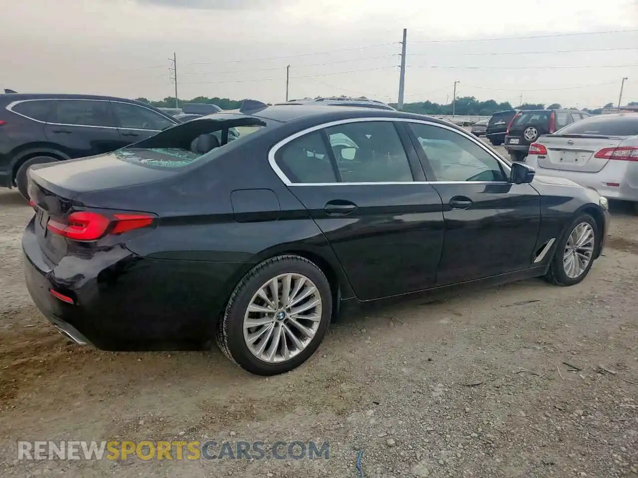 3 Photograph of a damaged car WBA53BH00MCF87964 BMW 5 SERIES 2021