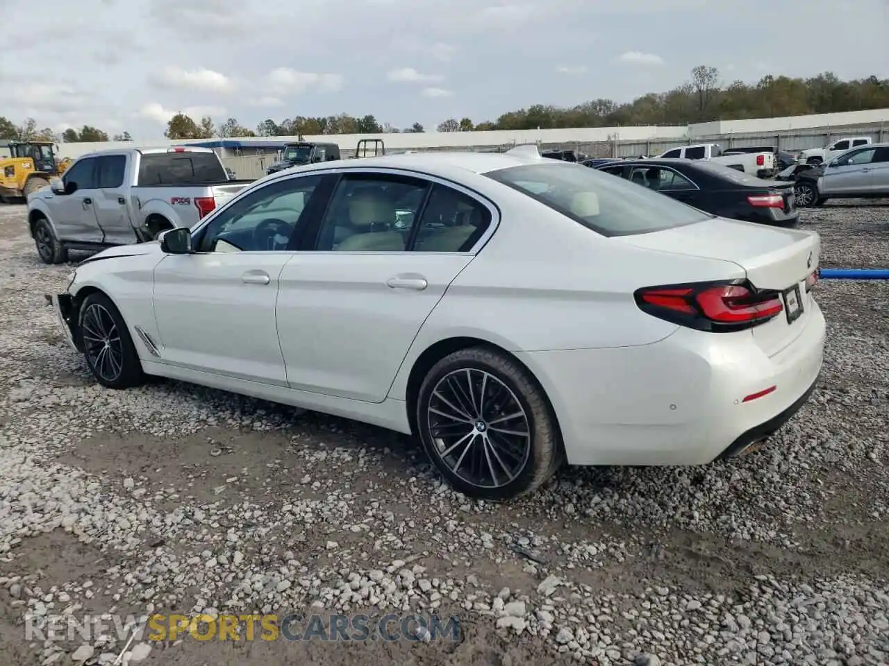 2 Photograph of a damaged car WBA53BH01MCF75127 BMW 5 SERIES 2021