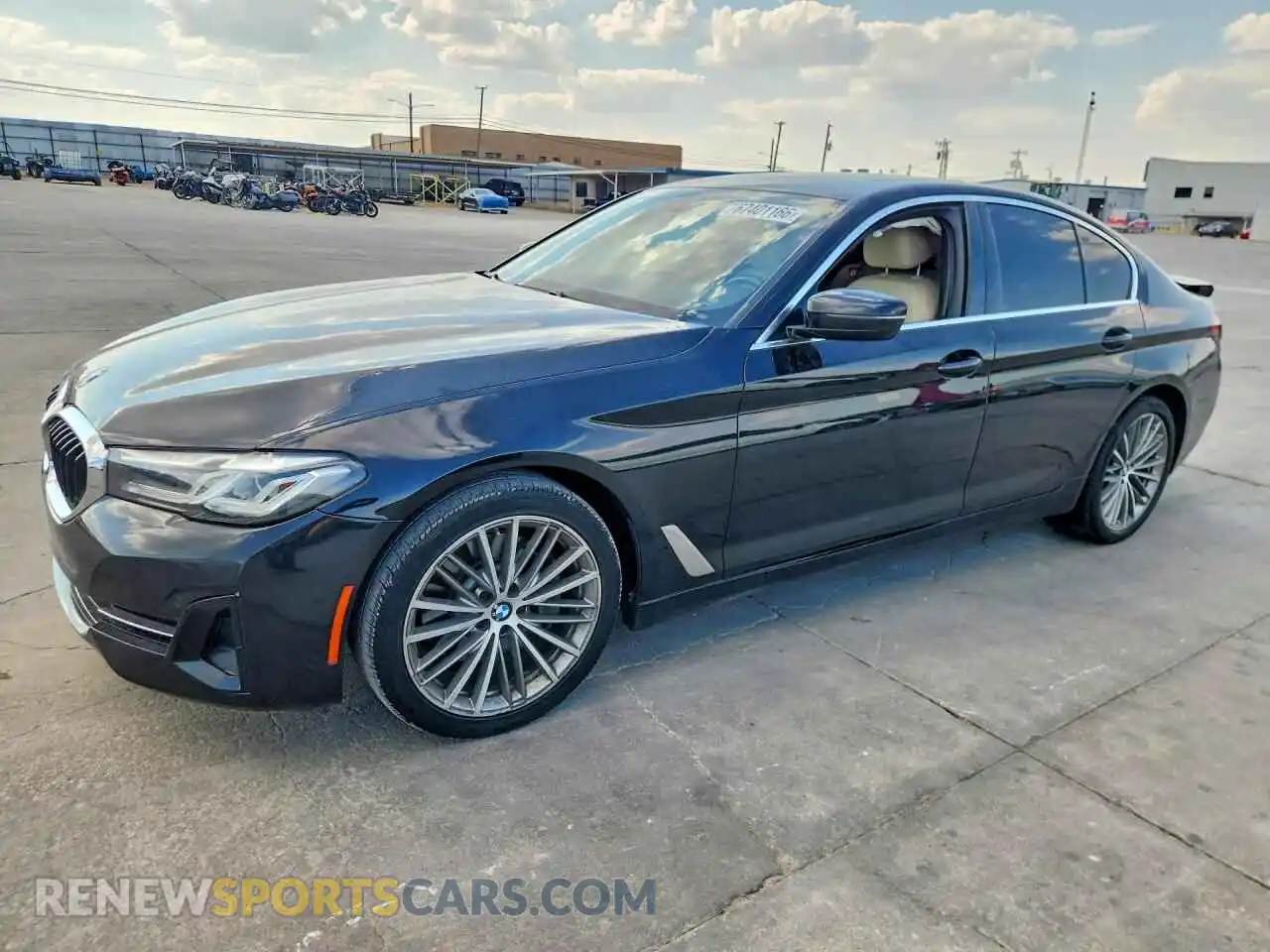 1 fotografías del automóvil dañado WBA53BH01MWX18623 BMW 5 SERIES 2021