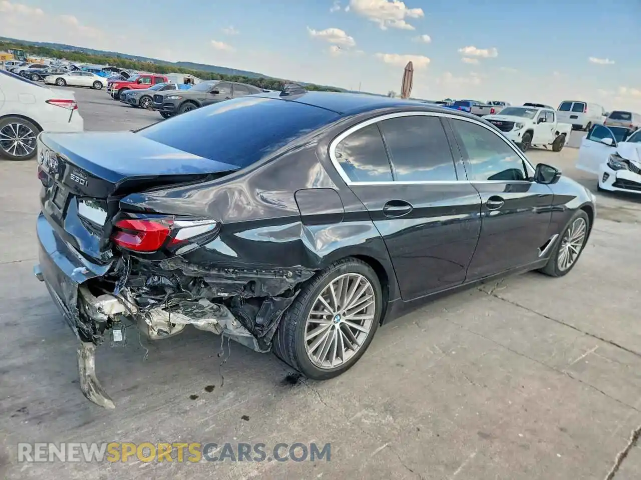 3 fotografías del automóvil dañado WBA53BH01MWX18623 BMW 5 SERIES 2021