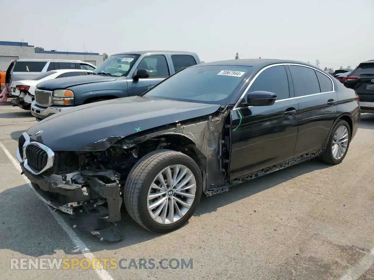 1 Photograph of a damaged car WBA53BH03MCF62914 BMW 5 SERIES 2021