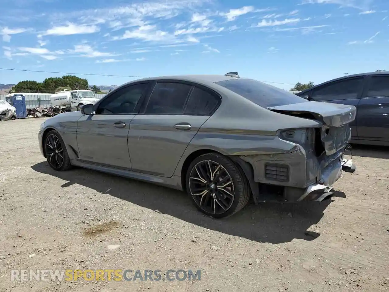 2 Фотография поврежденного автомобиля WBA53BH05MCG12177 BMW 5 SERIES 2021