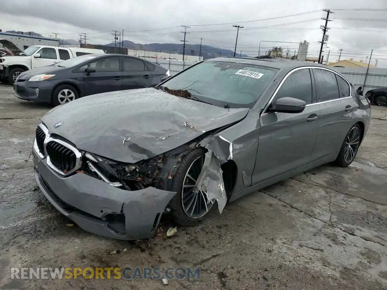 1 Photograph of a damaged car WBA53BH05MWW96268 BMW 5 SERIES 2021