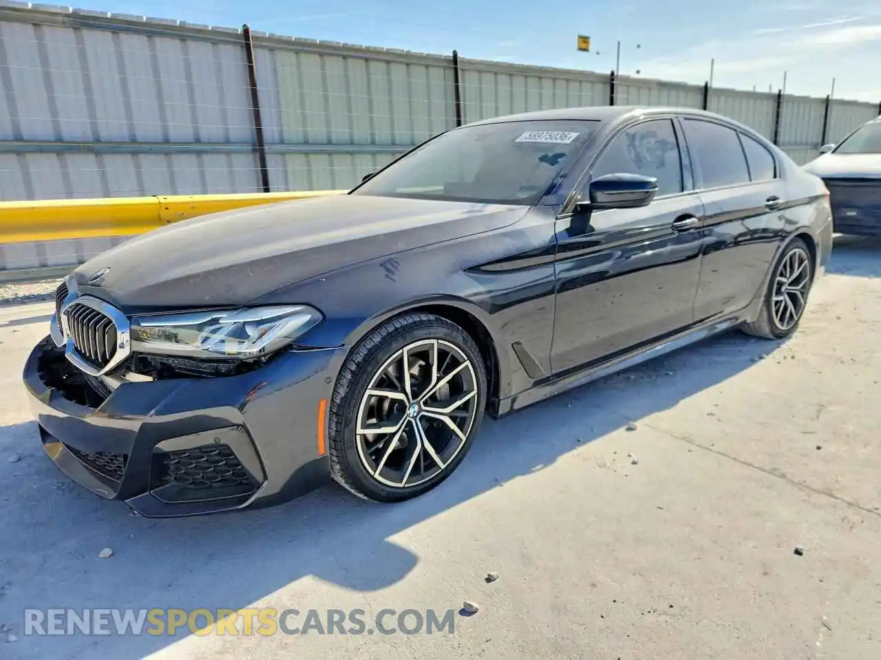 1 Photograph of a damaged car WBA53BH07MWX22238 BMW 5 SERIES 2021