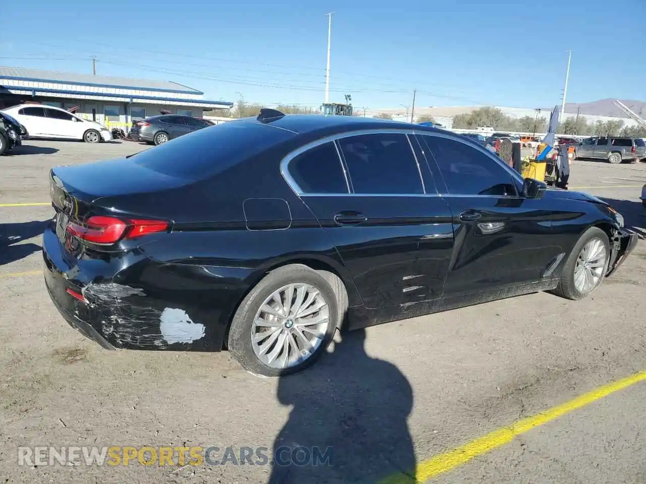3 Photograph of a damaged car WBA53BH09MCF66076 BMW 5 SERIES 2021
