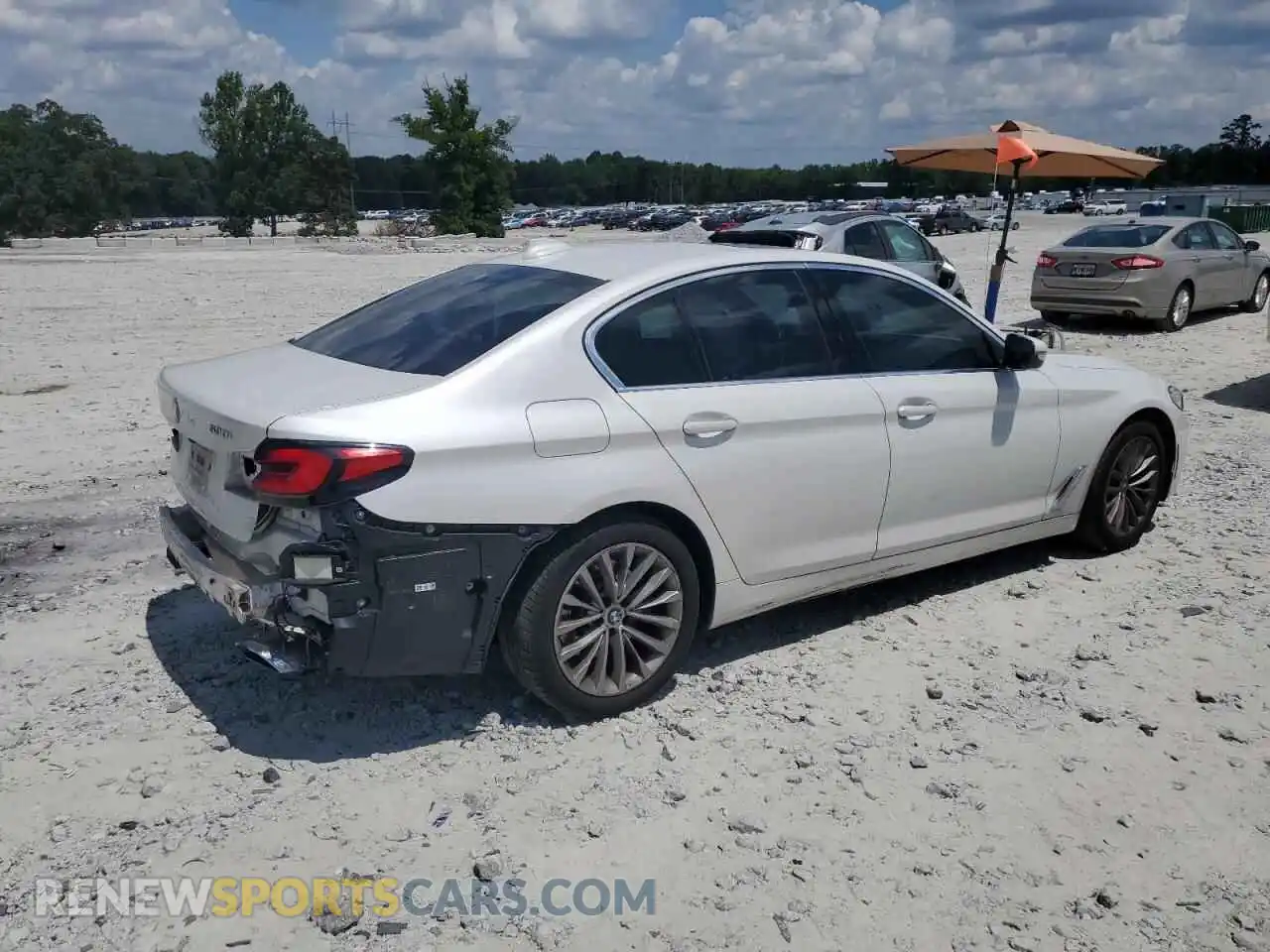 3 Photograph of a damaged car WBA53BH09MWX25819 BMW 5 SERIES 2021