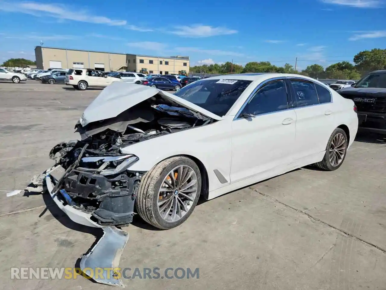 1 Фотография поврежденного автомобиля WBA53BH0XMWX16482 BMW 5 SERIES 2021