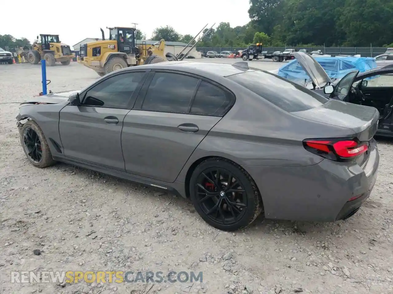 2 Photograph of a damaged car WBA53BJ00MWX28005 BMW 5 SERIES 2021