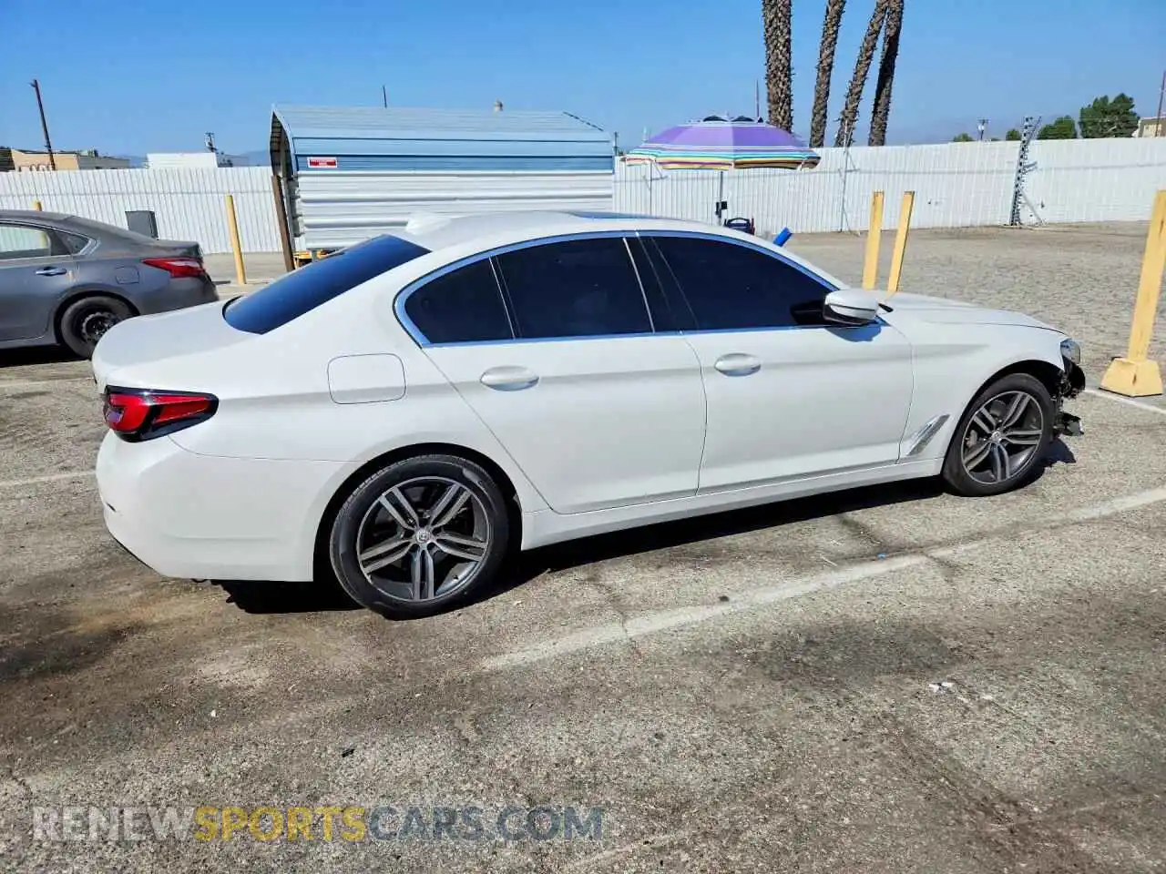 3 Photograph of a damaged car WBA53BJ02MCF82064 BMW 5 SERIES 2021