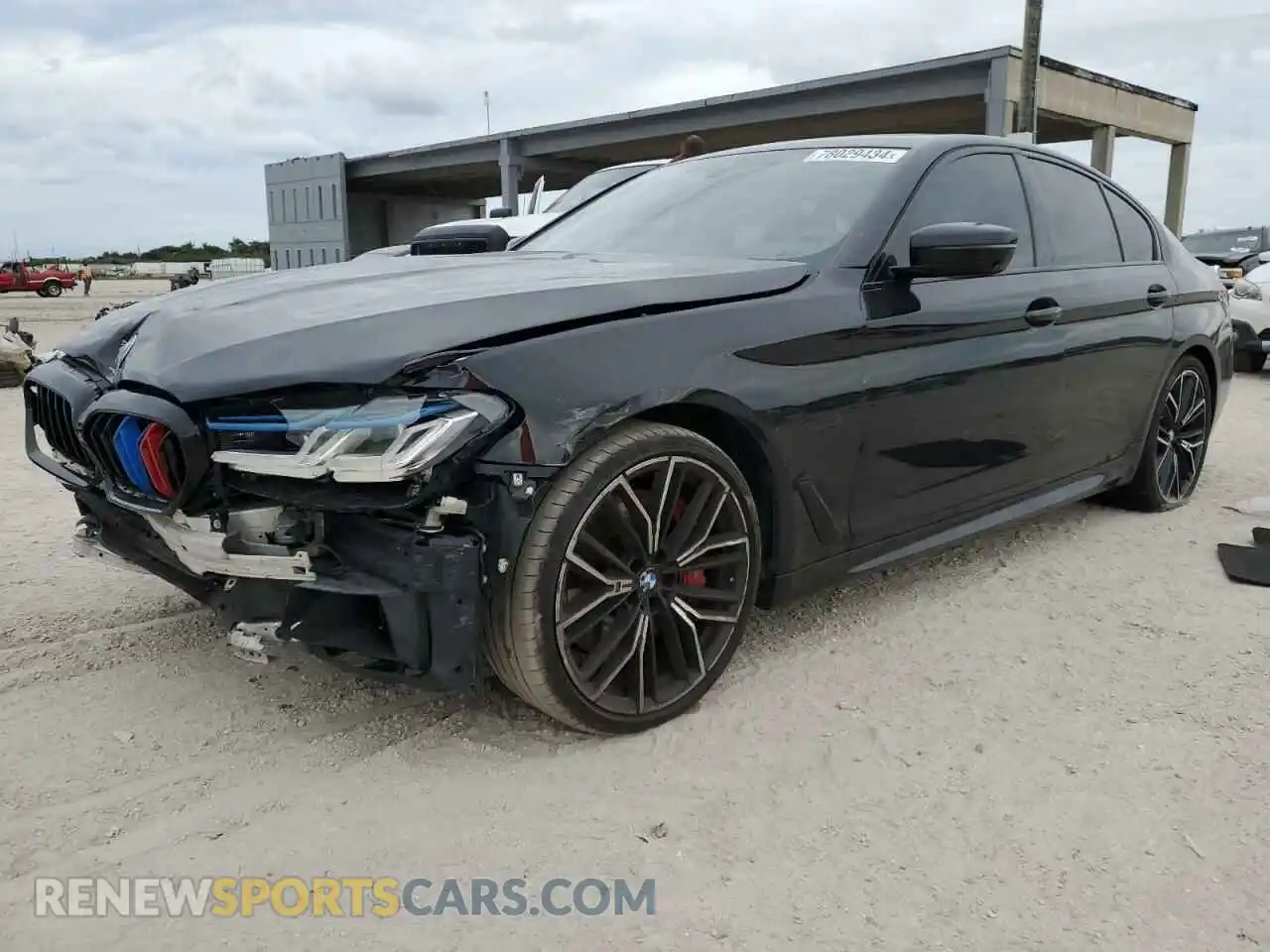 1 Photograph of a damaged car WBA53BJ02MCG07383 BMW 5 SERIES 2021