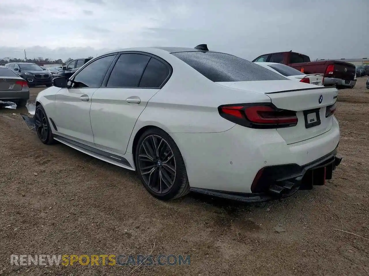 2 Photograph of a damaged car WBA53BJ04MCF92210 BMW 5 SERIES 2021