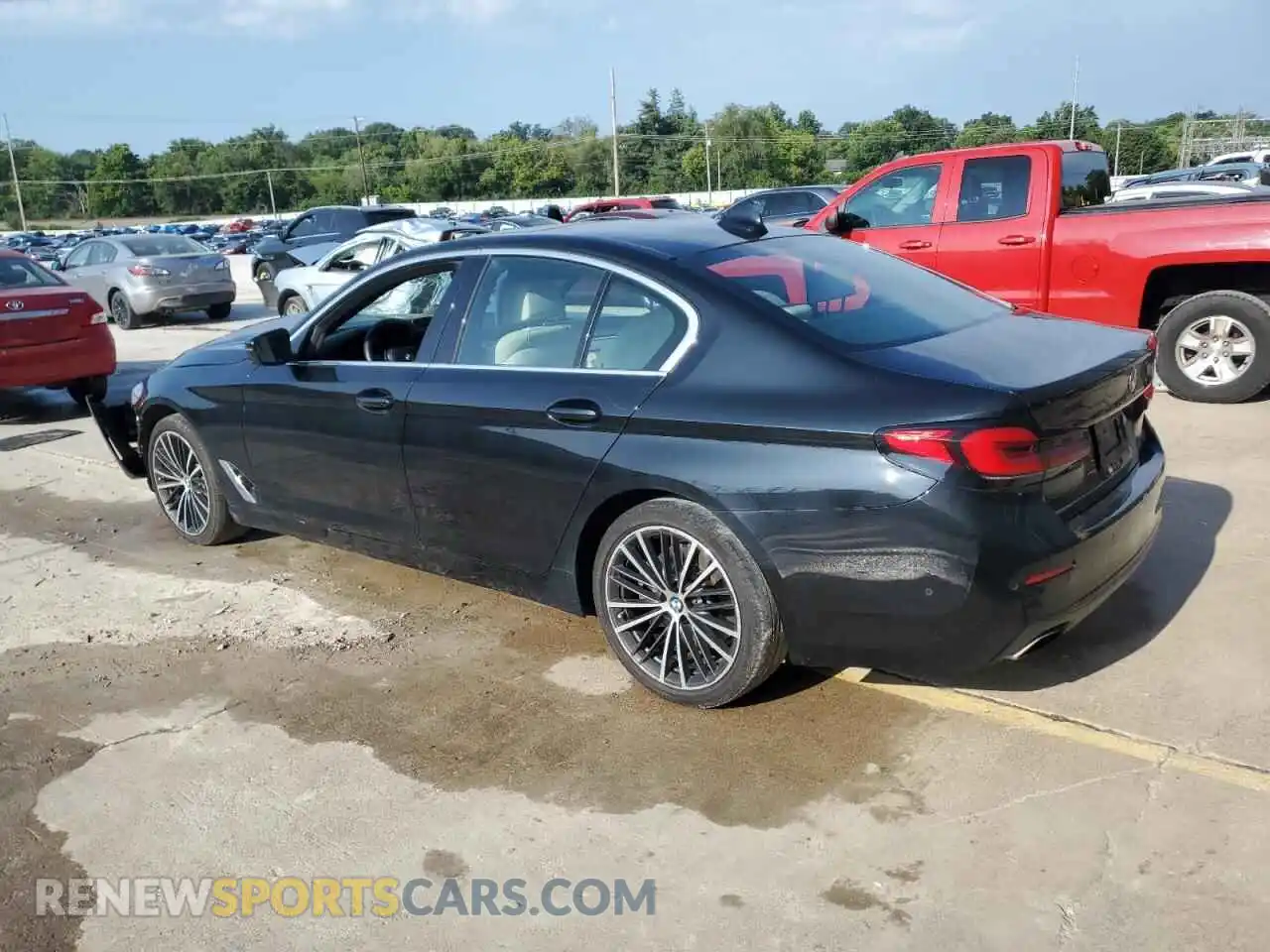 2 fotografías del automóvil dañado WBA53BJ07MWW89087 BMW 5 SERIES 2021