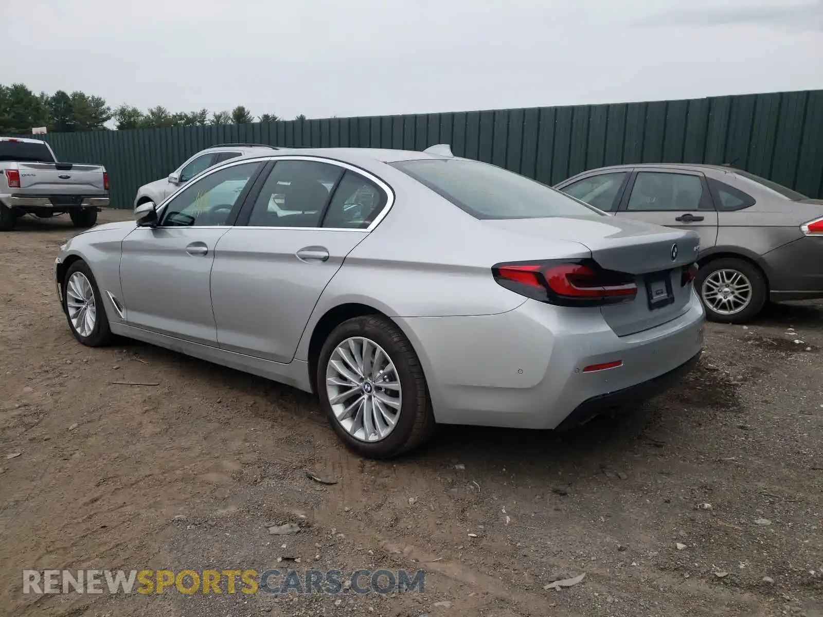 3 Photograph of a damaged car WBA53BJ08MCF34732 BMW 5 SERIES 2021
