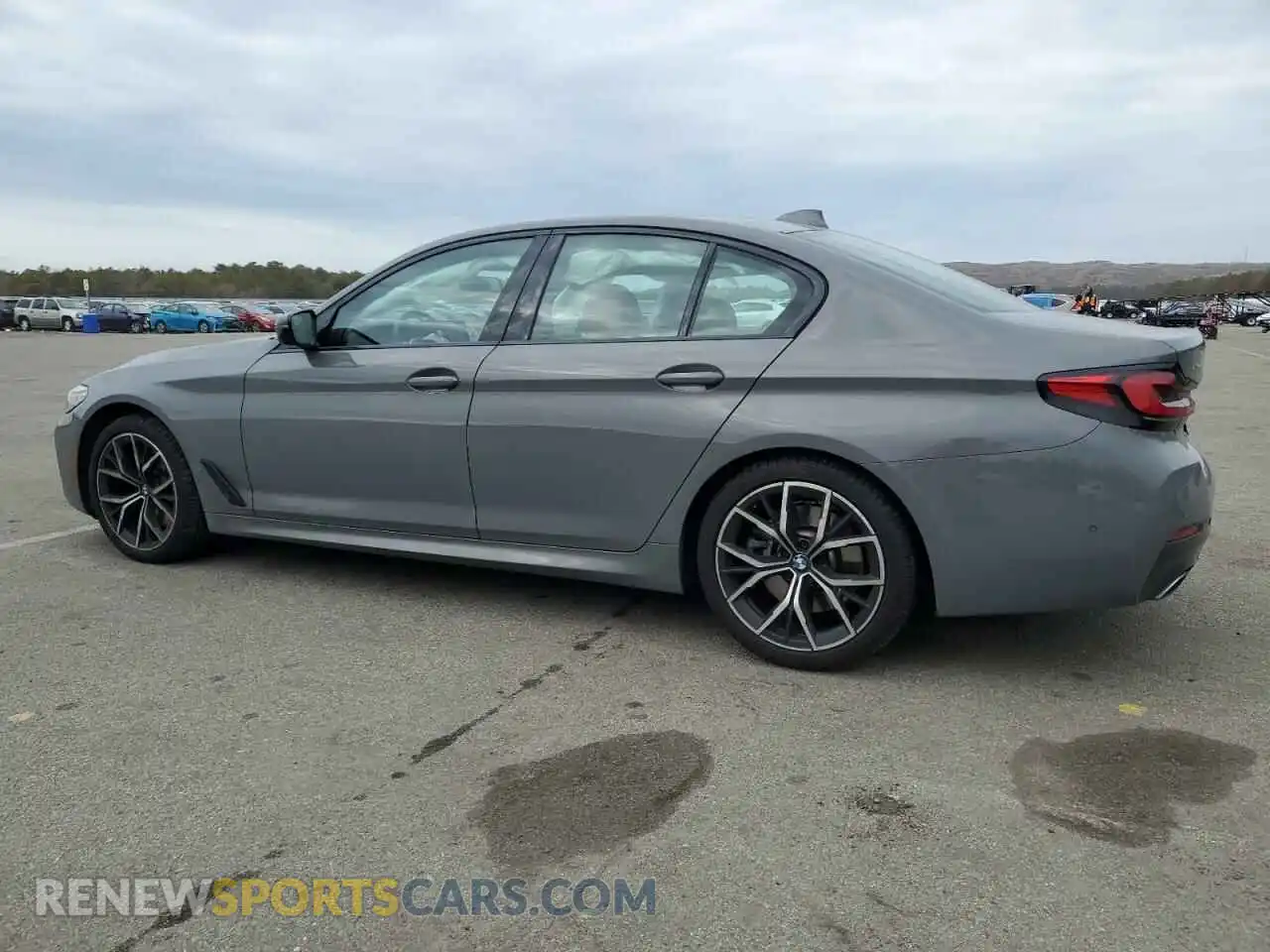 2 Photograph of a damaged car WBA73BJ07MCF82442 BMW 5 SERIES 2021
