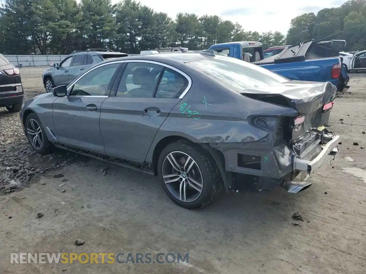 2 Photograph of a damaged car WBA73BJ08MCF96124 BMW 5 SERIES 2021