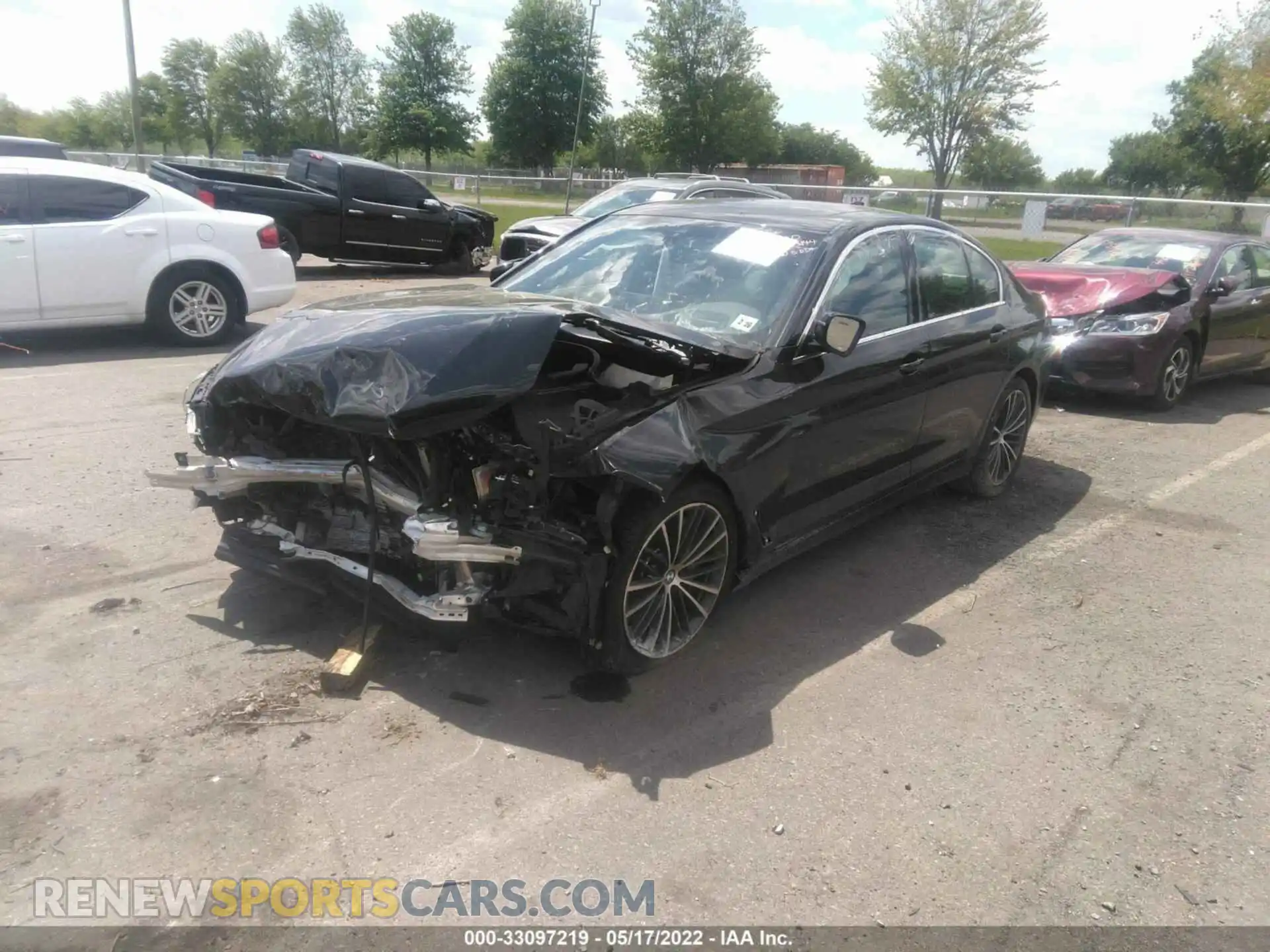 2 fotografías del automóvil dañado WBA73BJ09MWW90296 BMW 5 SERIES 2021