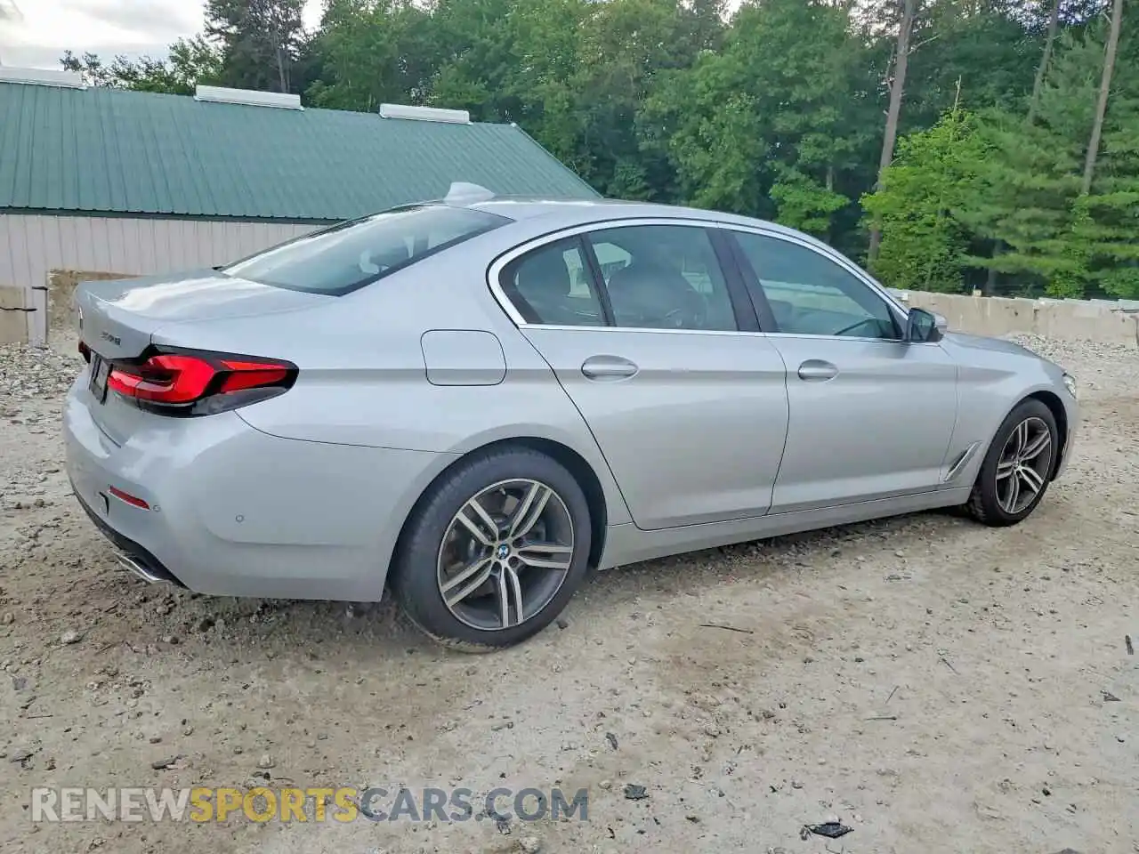 3 Photograph of a damaged car WBA73BJ09MWX14709 BMW 5 SERIES 2021
