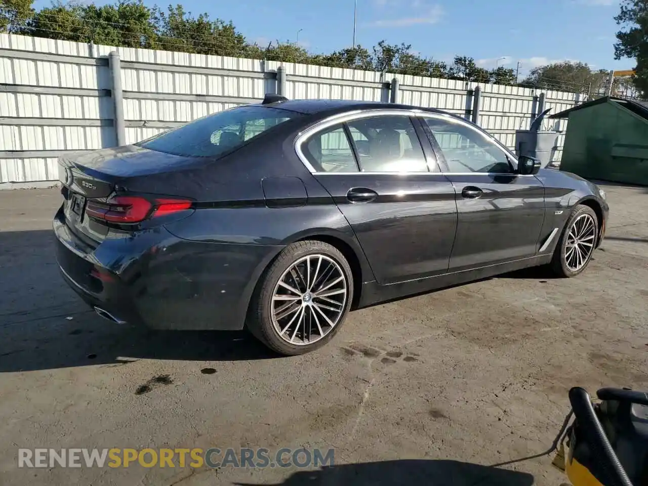 3 Photograph of a damaged car WBA13AG00PCL18942 BMW 5 SERIES 2023
