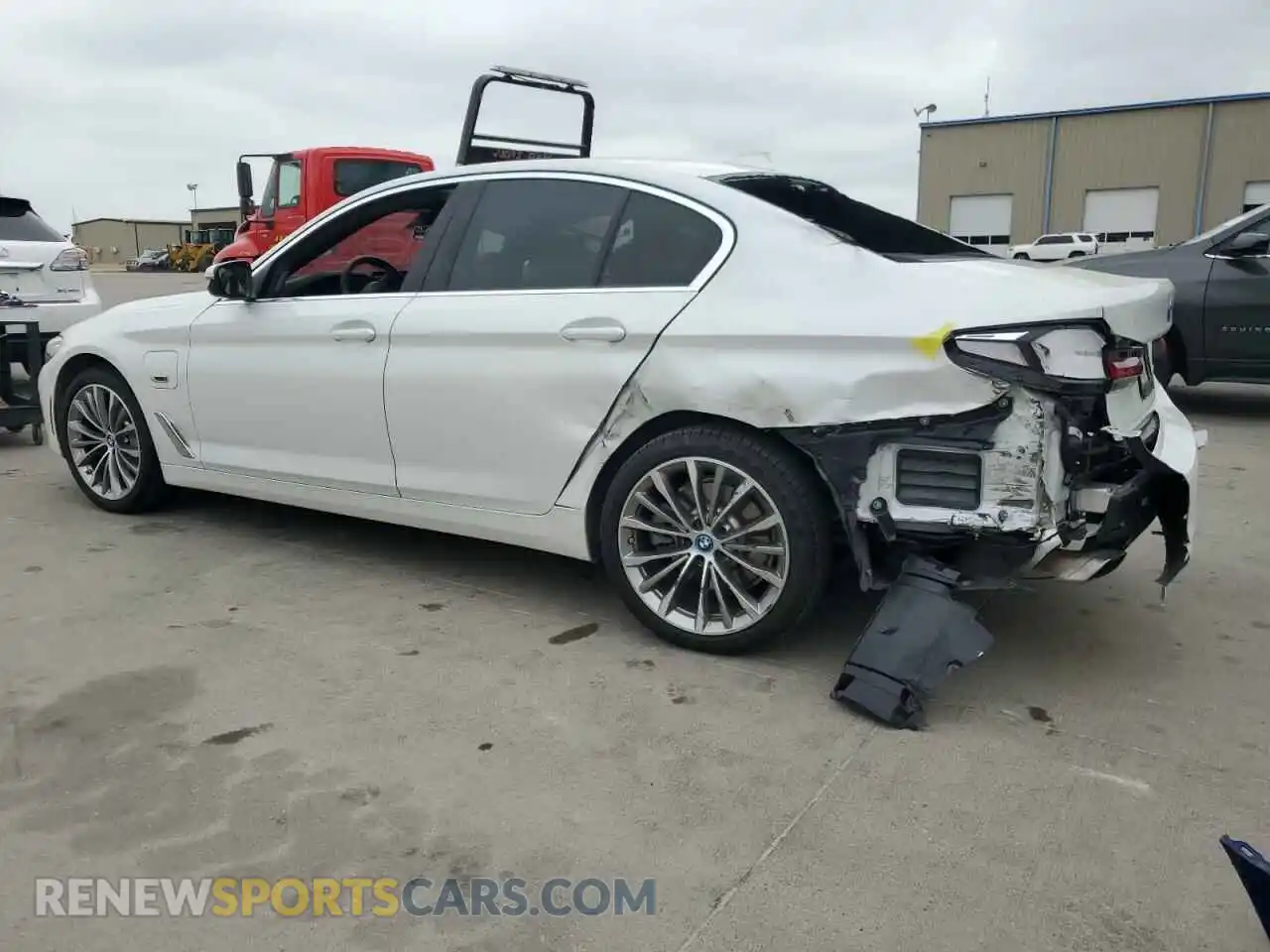 2 Photograph of a damaged car WBA13AG00PCM66170 BMW 5 SERIES 2023