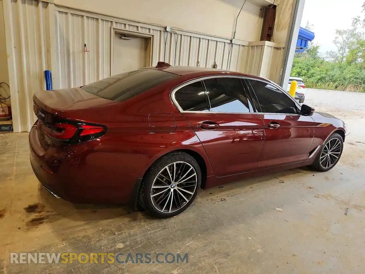 3 Photograph of a damaged car WBA13BJ0XPCL91007 BMW 5 SERIES 2023