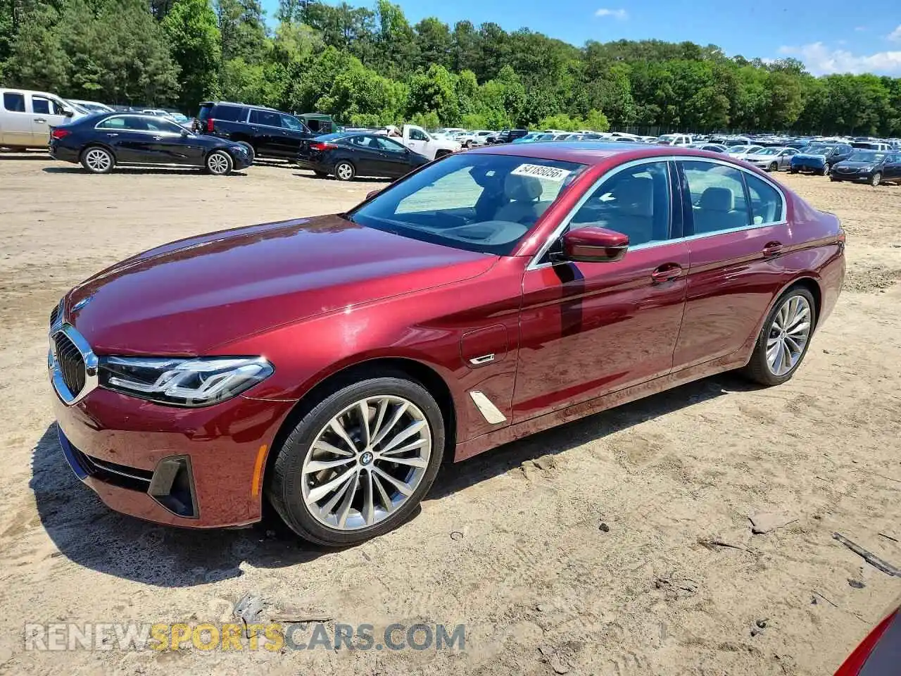 1 Фотография поврежденного автомобиля WBA33AG01PCM37995 BMW 5 SERIES 2023