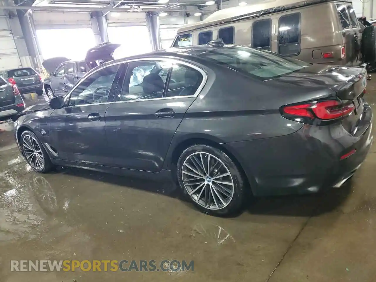 2 Photograph of a damaged car WBA33AG05PCN82103 BMW 5 SERIES 2023
