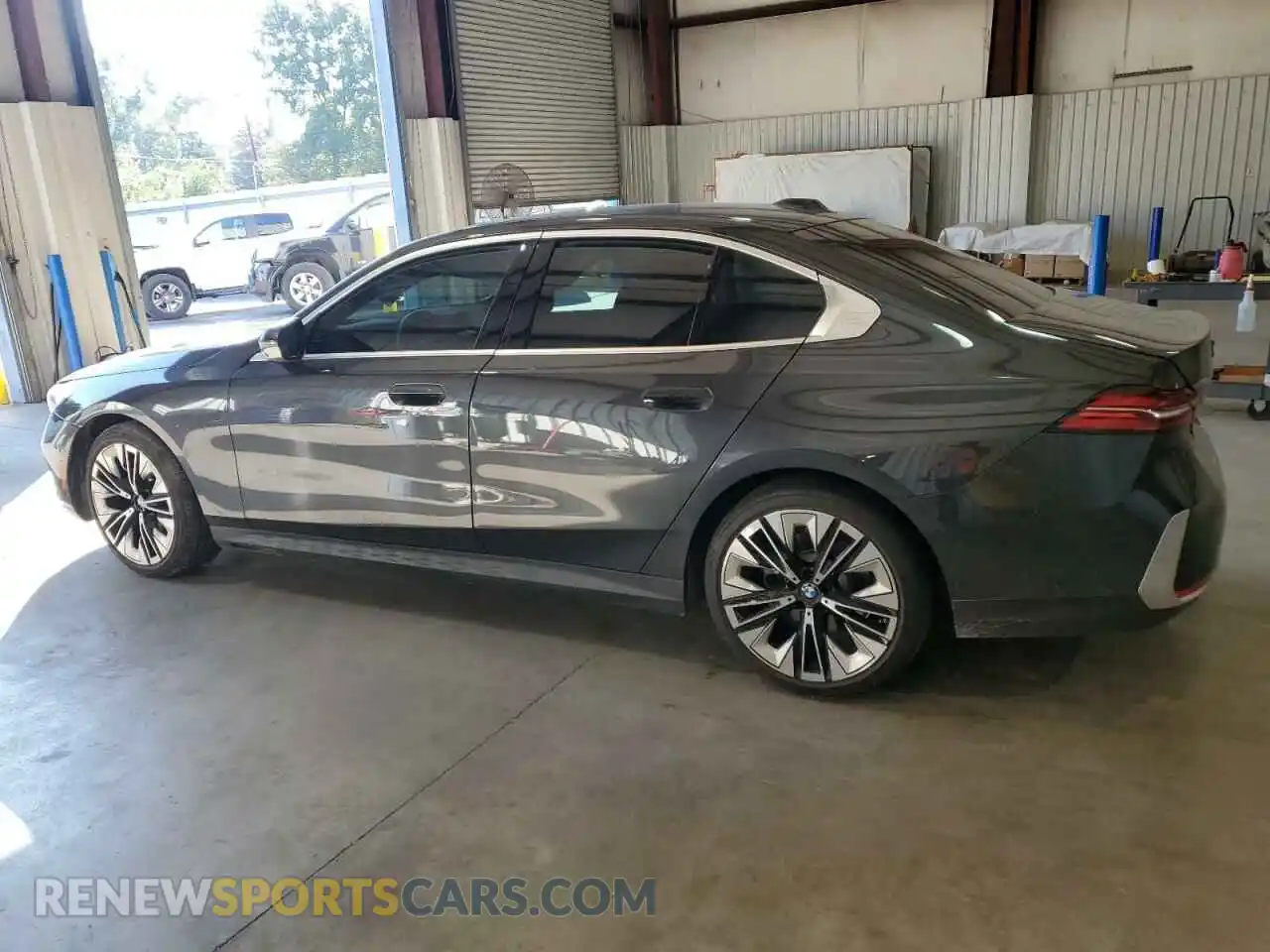 2 Photograph of a damaged car WBA43FJ00RCR87900 BMW 5 SERIES 2024
