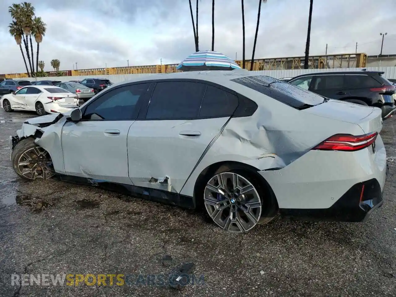 2 Photograph of a damaged car WBA43FJ03RCS86607 BMW 5 SERIES 2024