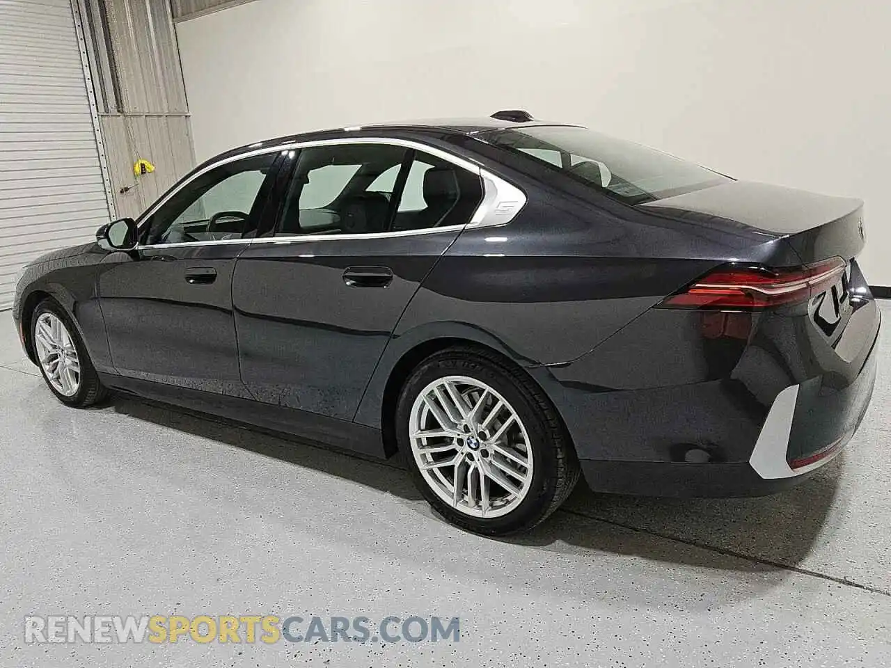 2 Photograph of a damaged car WBA43FJ07RCR70267 BMW 5 SERIES 2024