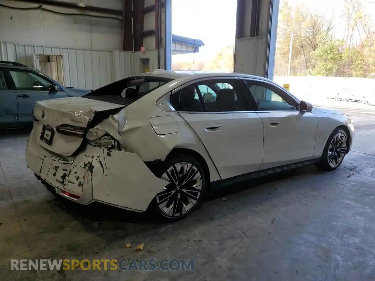 3 Photograph of a damaged car WBA53FJ00RCP18560 BMW 5 SERIES 2024