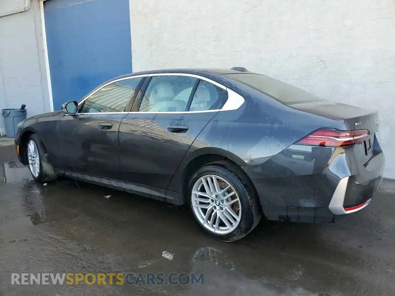 2 Photograph of a damaged car WBA53FJ00RCR03739 BMW 5 SERIES 2024