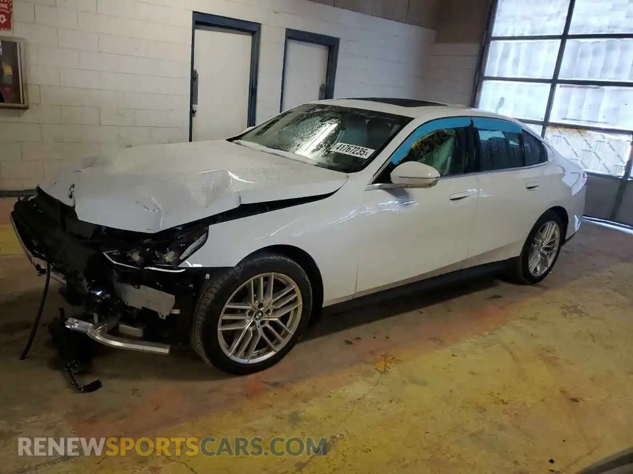1 Photograph of a damaged car WBA53FJ02RCR63733 BMW 5 SERIES 2024