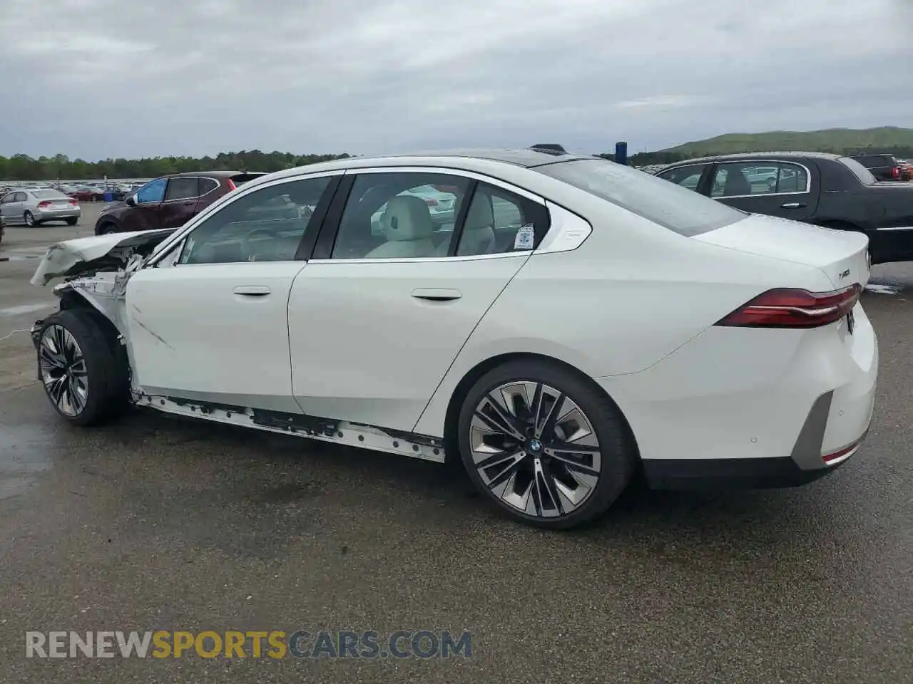 2 Photograph of a damaged car WBA53FJ05RCP95117 BMW 5 SERIES 2024