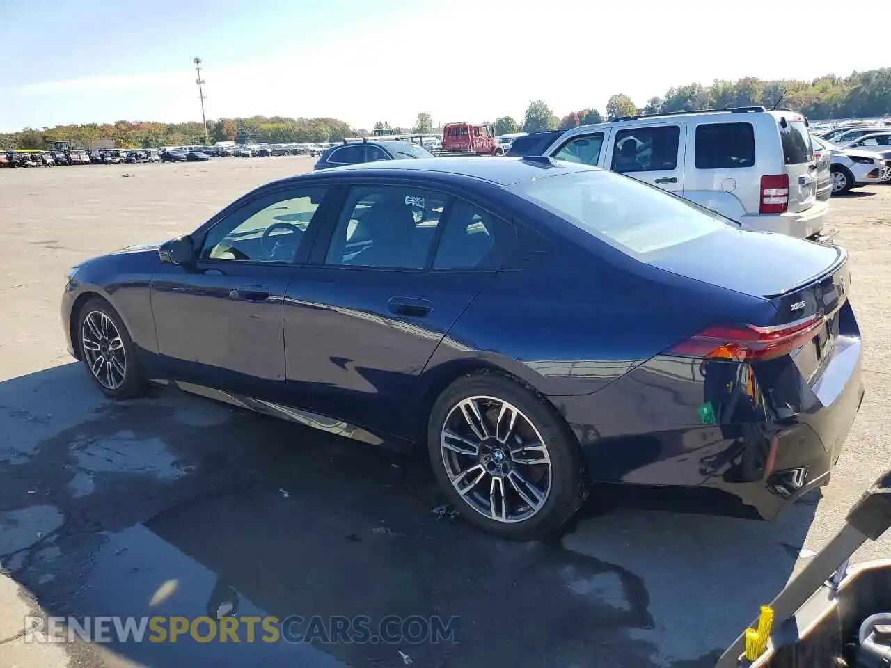 2 fotografías del automóvil dañado WBA53FJ0XRCP91595 BMW 5 SERIES 2024