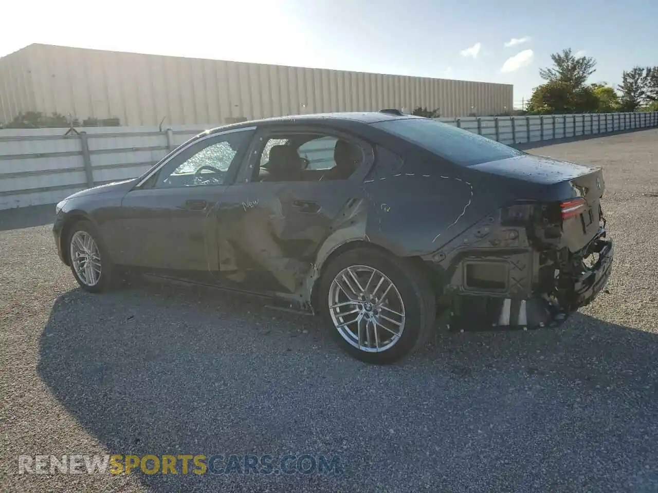 2 Photograph of a damaged car WBA43FJ04SCT73258 BMW 5 SERIES 2025