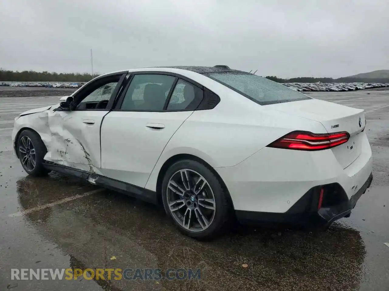 2 Photograph of a damaged car WBA53FJ0XSCU12570 BMW 5 SERIES 2025
