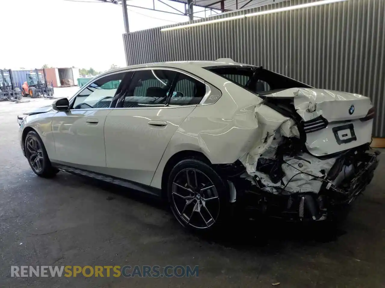 2 Photograph of a damaged car WBA43FJ00TCV56657 BMW 5 SERIES 2026