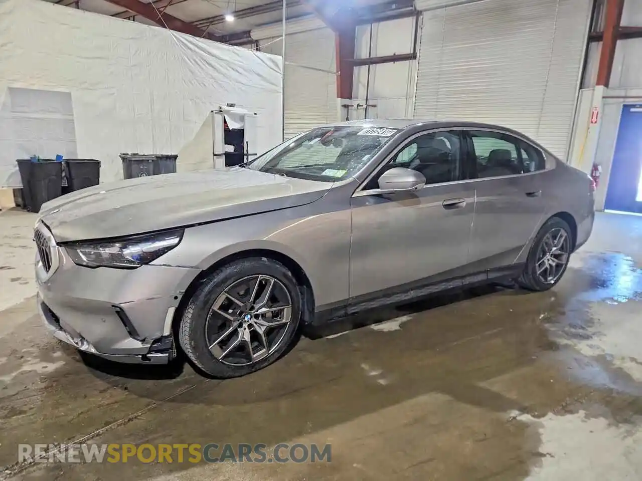 1 Photograph of a damaged car WBA53FJ03VCY21272 BMW 5 SERIES 2027