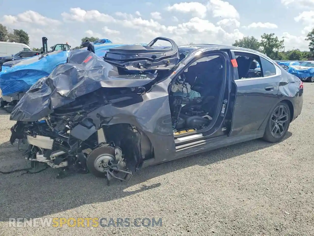 1 Photograph of a damaged car WBA53FJ04VCY26013 BMW 5 SERIES 2027