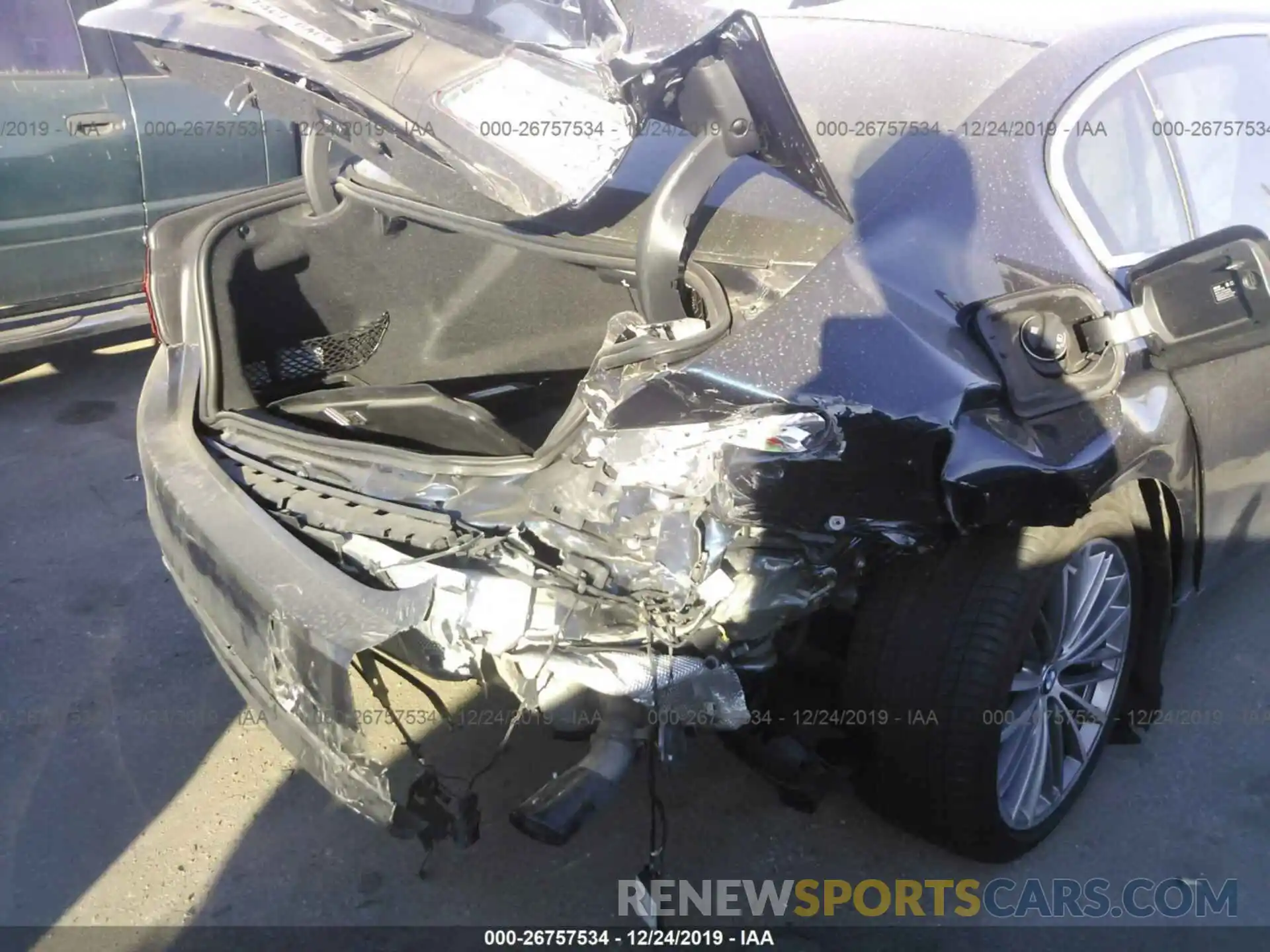 6 Photograph of a damaged car WBAJA5C50KWW35304 BMW 530 2019