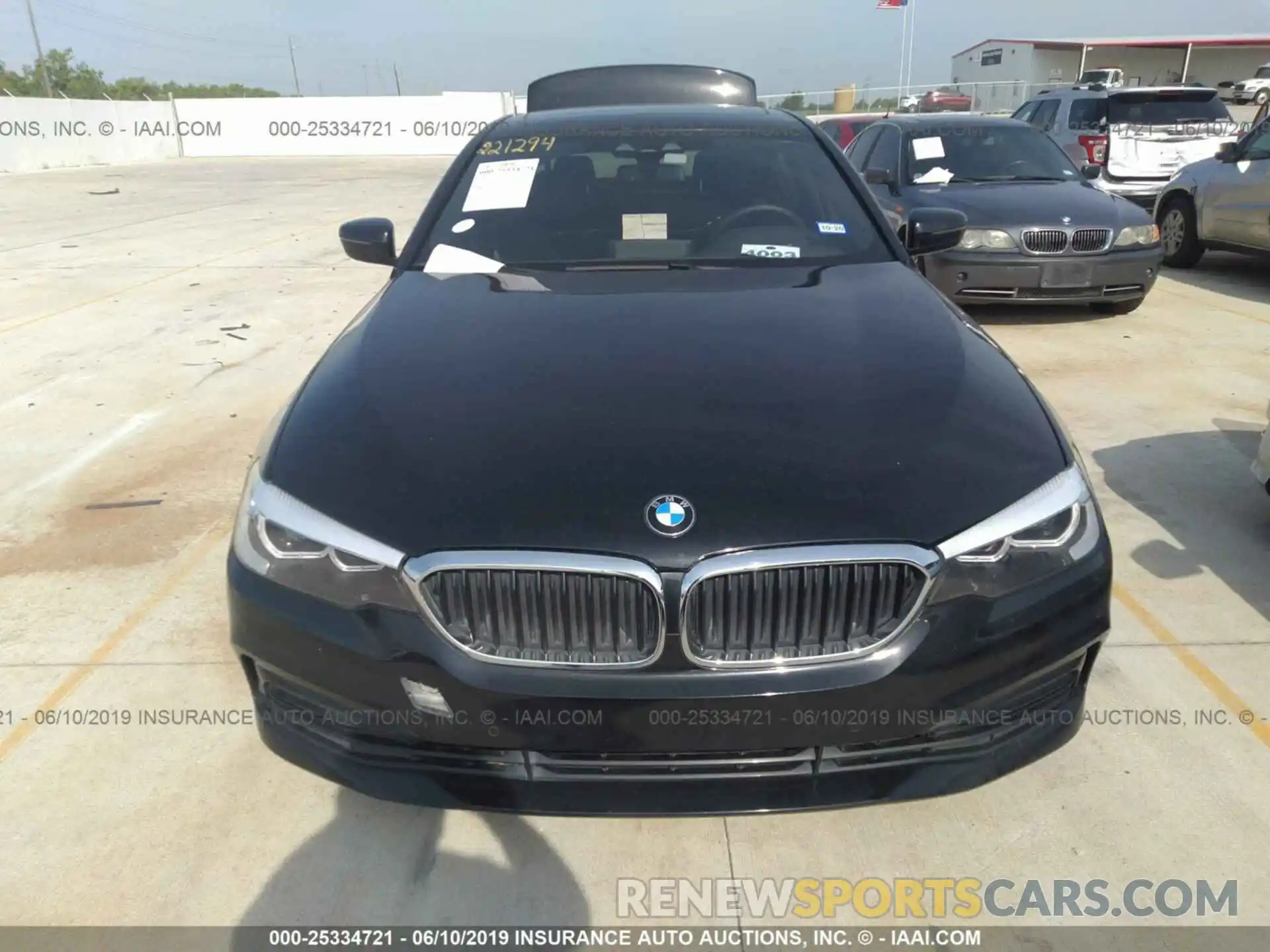 6 Photograph of a damaged car WBAJA5C52KWW00635 BMW 530 2019