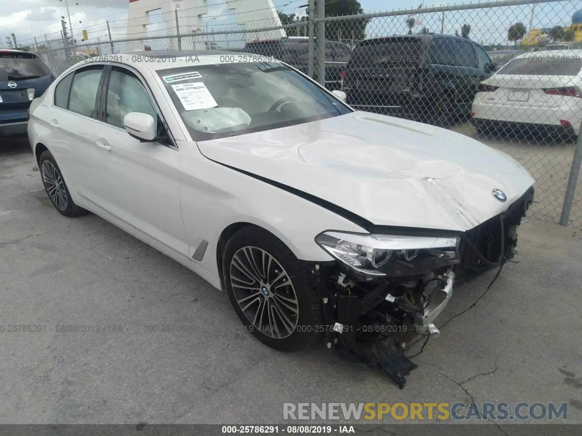 1 Photograph of a damaged car WBAJA5C56KWW18636 BMW 530 2019