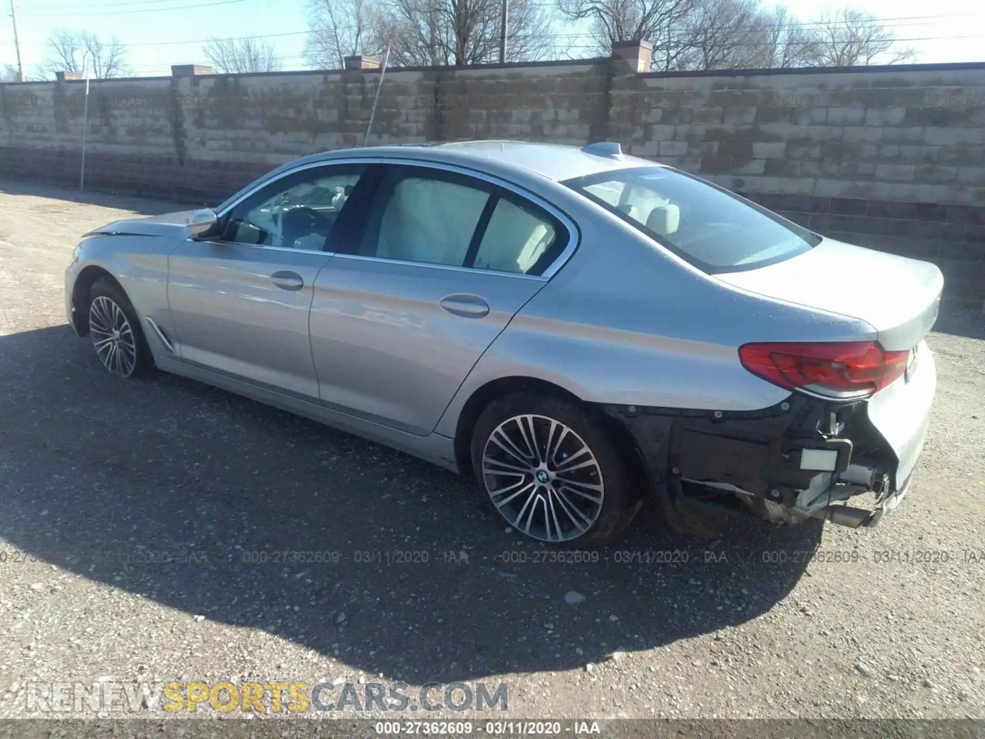 3 Photograph of a damaged car WBAJR3C04LCD07245 BMW 530 2020