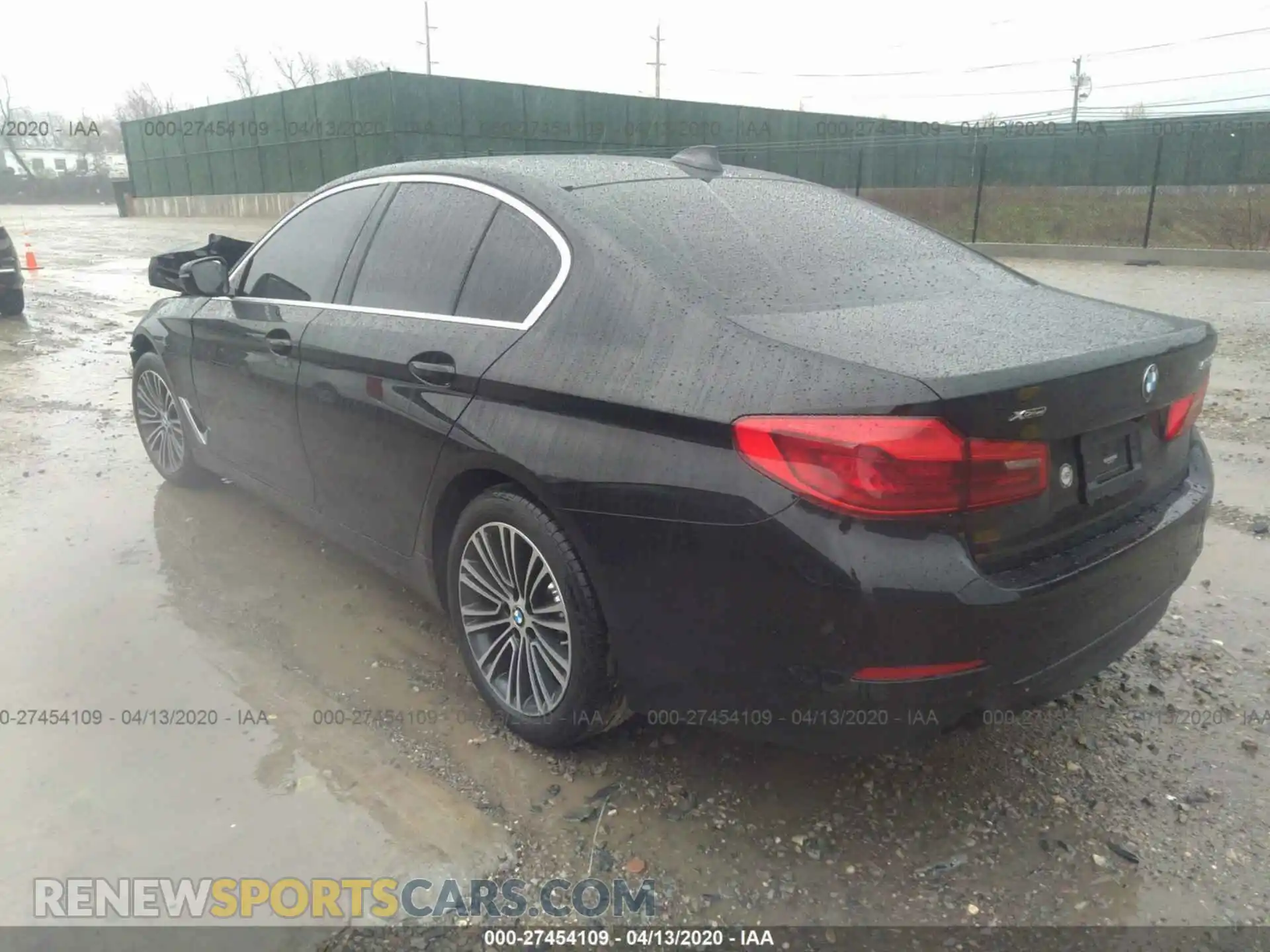 3 Photograph of a damaged car WBAJR7C08LCD61185 BMW 530 2020