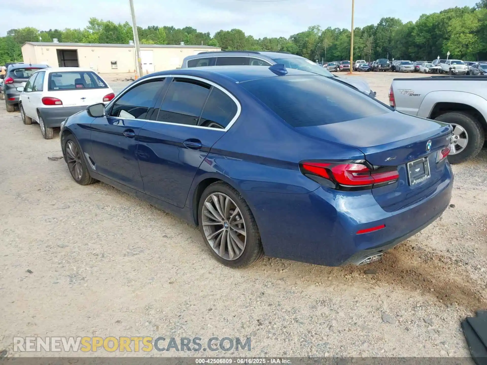3 Photograph of a damaged car WBA13BJ05PCM94707 BMW 530 2023