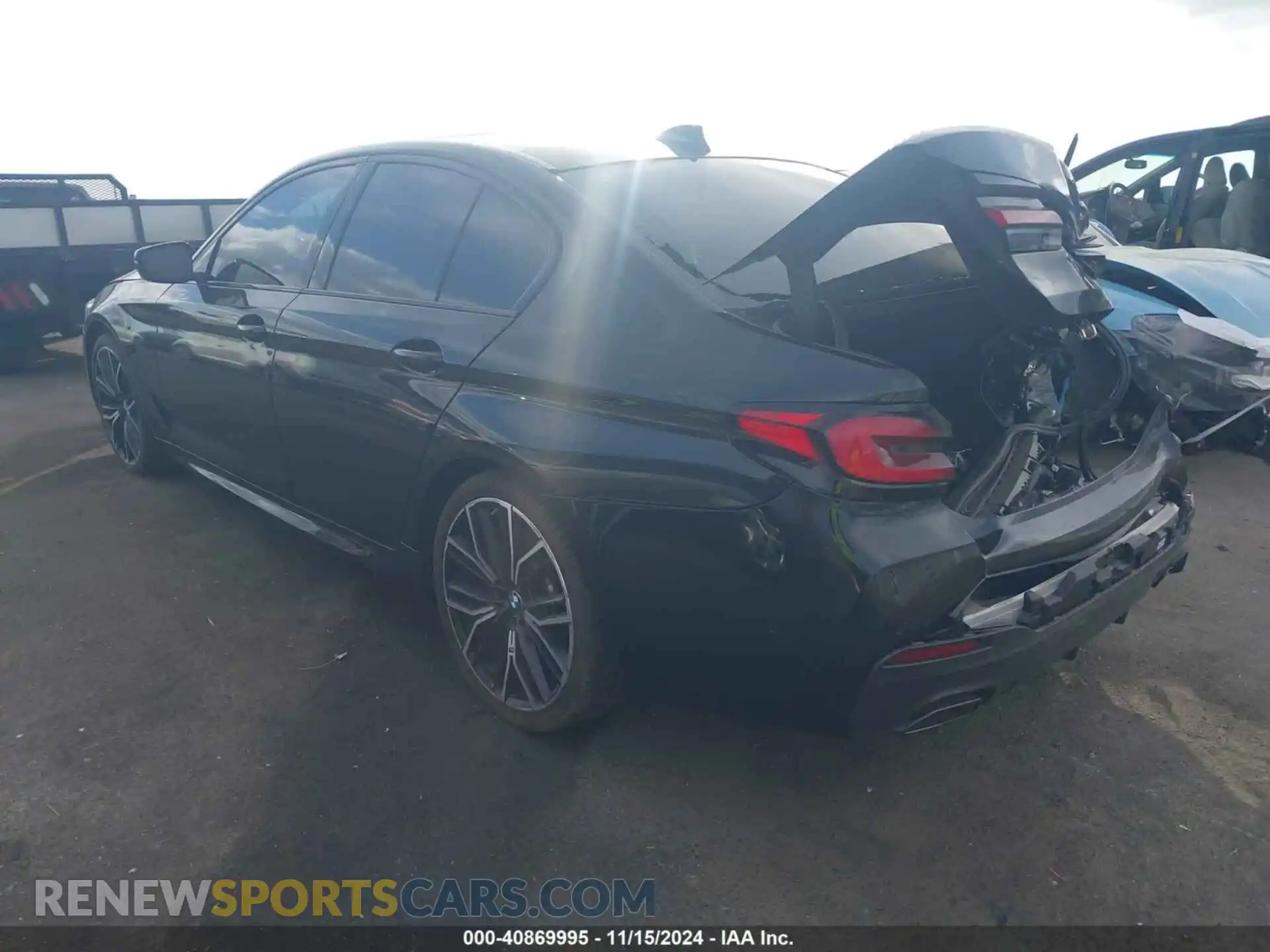 3 Photograph of a damaged car WBA53BH00PWY16580 BMW 530 2023