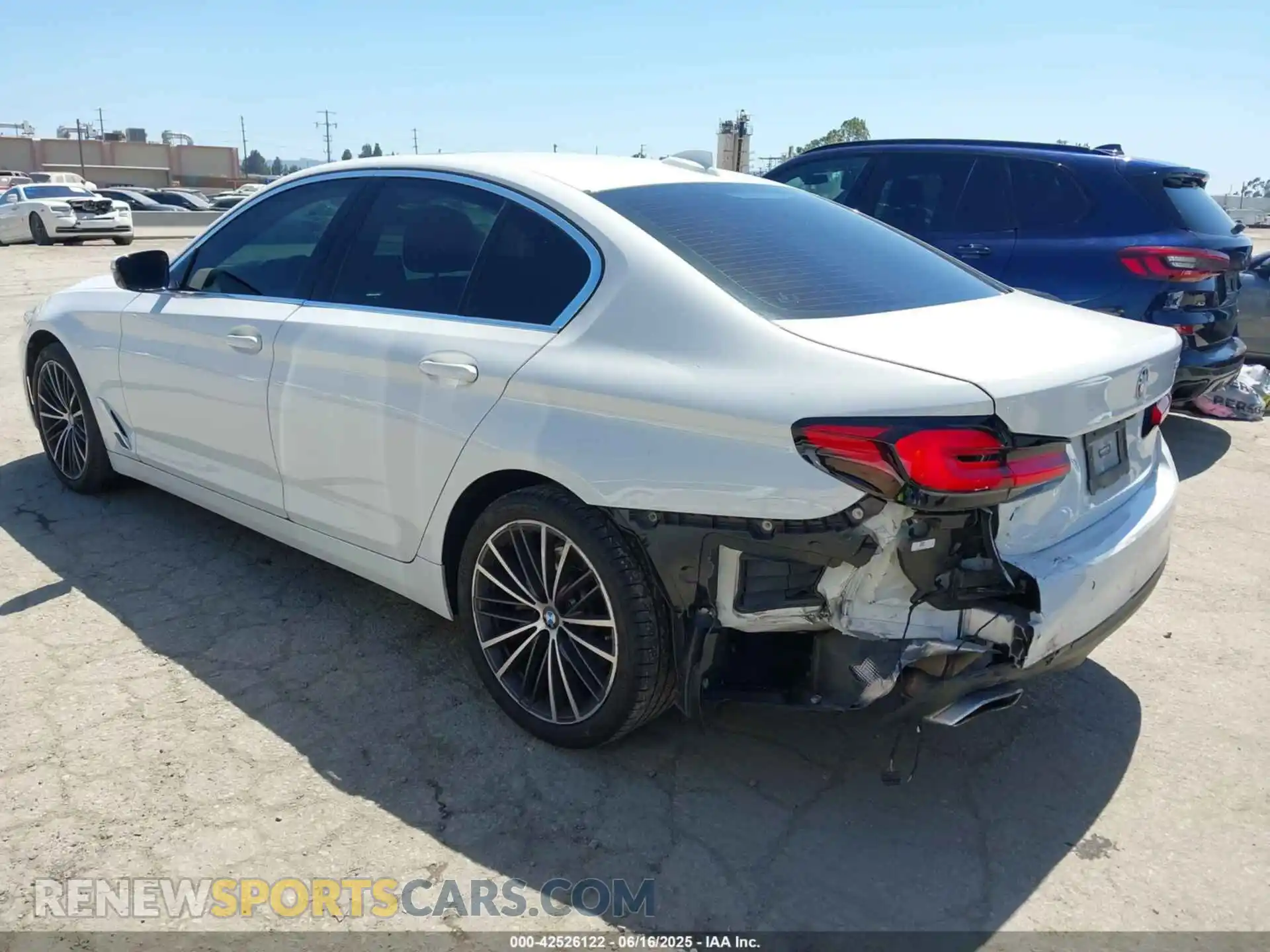 3 Photograph of a damaged car WBA53BH04PWY09566 BMW 530 2023