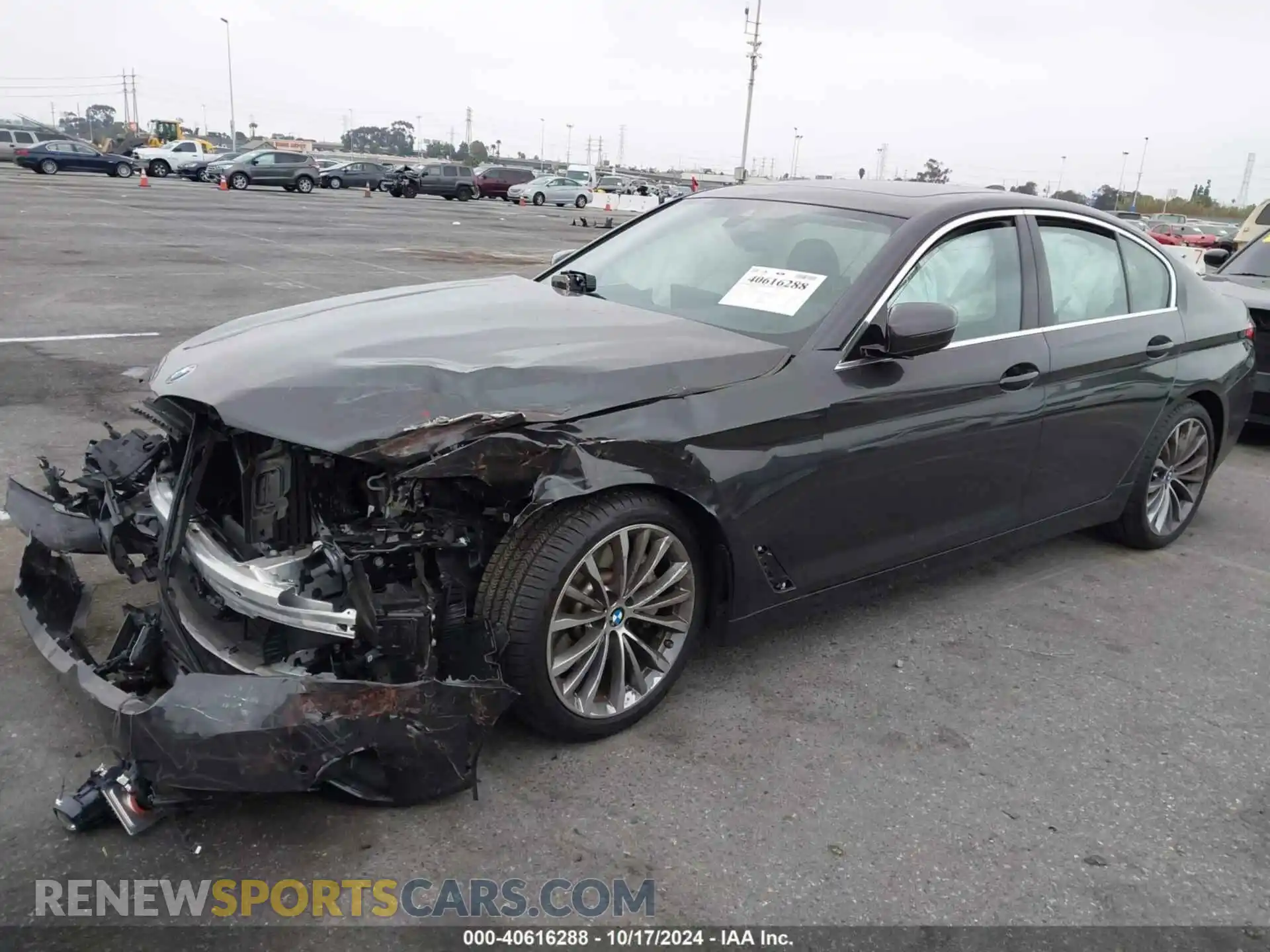 2 Photograph of a damaged car WBA53BH05PCN28040 BMW 530 2023