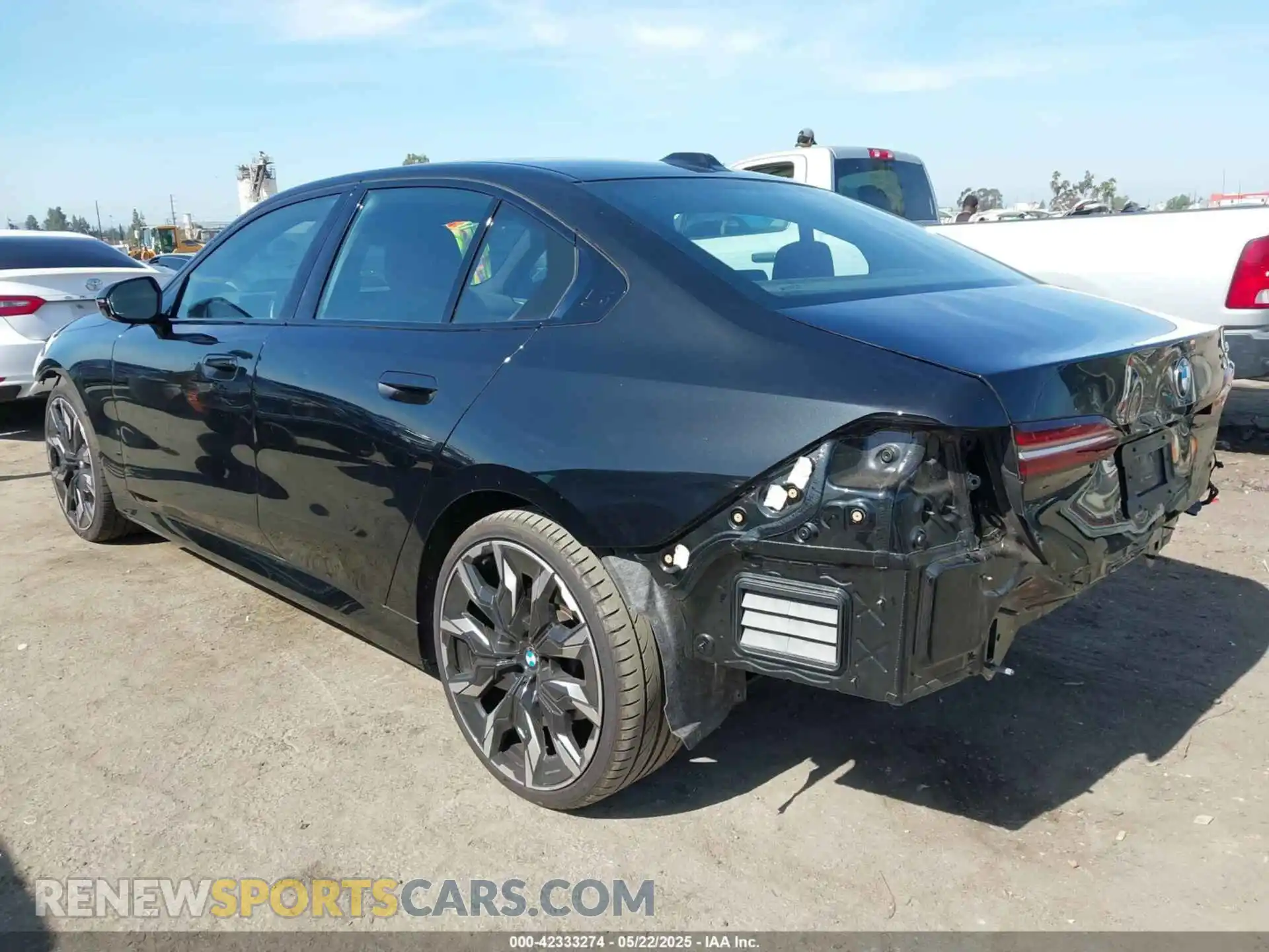 3 Photograph of a damaged car WBA43FJ07RCP97141 BMW 530 2024